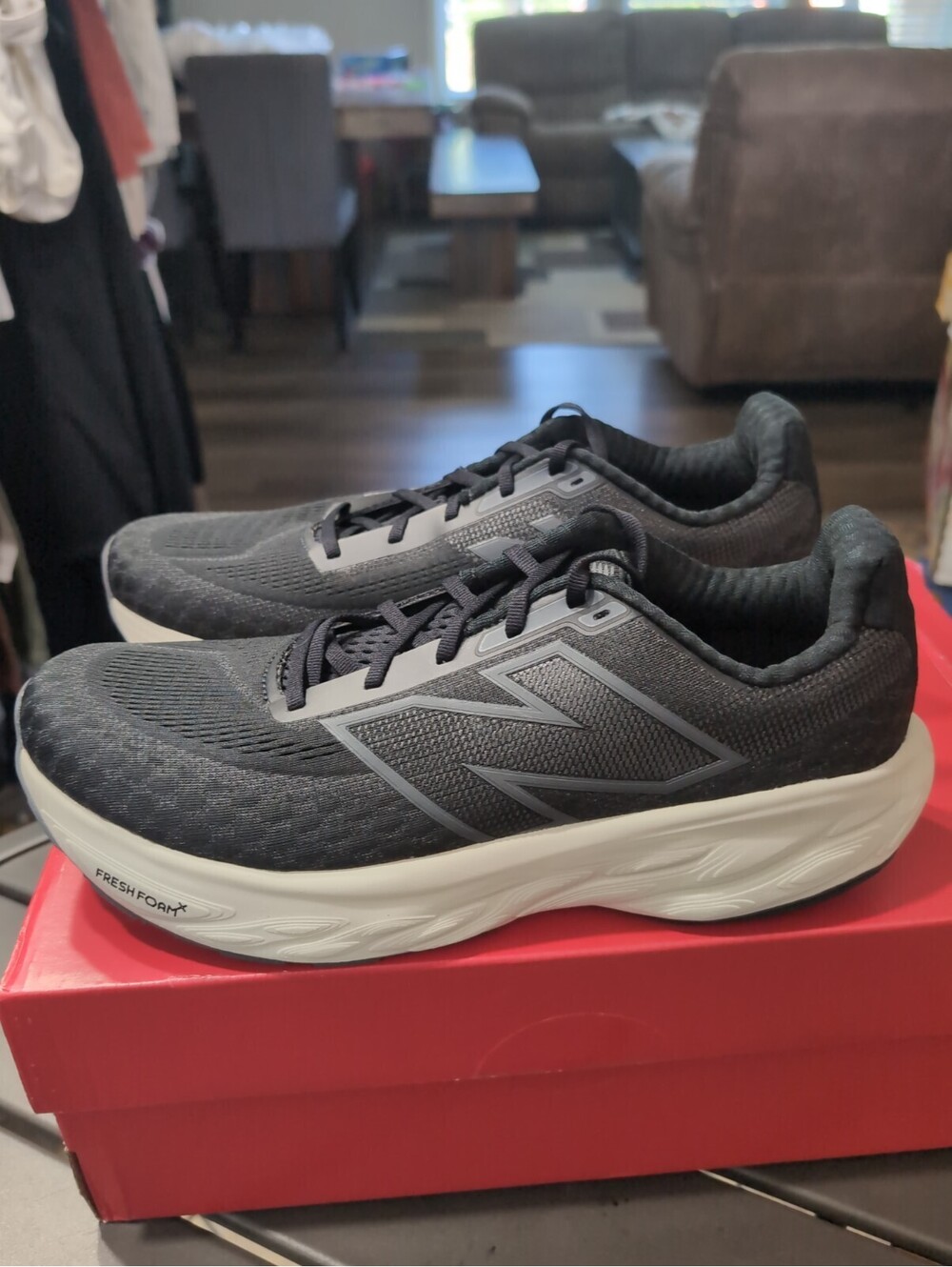 New Balance Fresh Foam X 1080v14 Black Grey M1080B14 Men’s Size 11 Brand New!